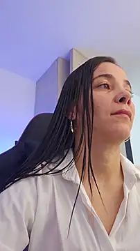 miaeyes online show from December 2025 12:50:01 PM