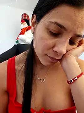 Snapshot of miaeyes chatting on December 2024 01:12:01 PM miaeyes online show from December 2024 01:12:01 PM