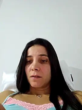 Snapshot of miaeyes chatting on December 2024 01:38:02 AM miaeyes online show from December 2024 01:38:02 AM