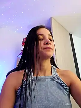 Snapshot of miaeyes chatting on December 2024 01:41:02 PM miaeyes online show from December 2024 01:41:02 PM