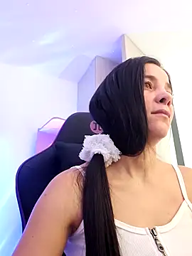 Snapshot of miaeyes chatting on January 2025 04:27:01 PM miaeyes online show from January 2025 04:27:01 PM