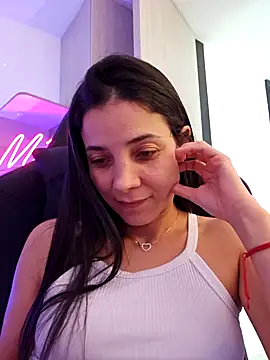 Snapshot of miaeyes chatting on January 2025 05:08:01 PM miaeyes online show from January 2025 05:08:01 PM