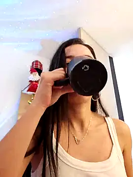 Snapshot of miaeyes chatting on December 2024 01:46:02 PM miaeyes online show from December 2024 01:46:02 PM