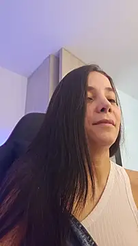 miaeyes online show from November 2025 06:08:02 PM