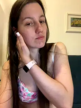 Nicole-Ray online show from December 2025 07:30:01 PM