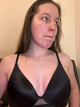 Snapshot of Nicole-Ray chatting on January 2025 06:45:01 PM Nicole-Ray online show from January 2025 06:45:01 PM