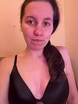 Snapshot of Nicole-Ray chatting on January 2025 08:29:01 PM Nicole-Ray online show from January 2025 08:29:01 PM