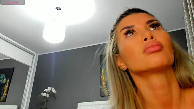 Emma D  online show from February 2025 06:51:01 PM