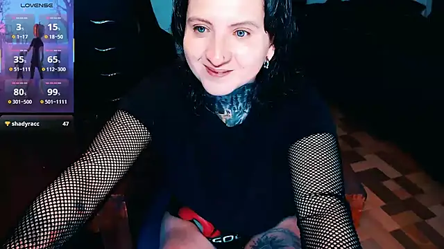 Marieblueeyes online show from October 2025 11:23:01 AM