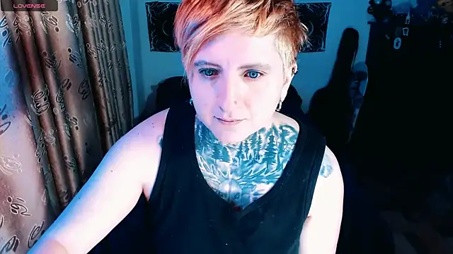 Marieblueeyes online show from November 2025 04:38:02 AM