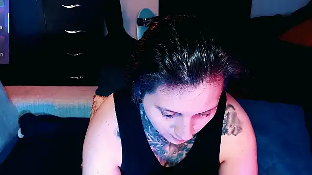 Marieblueeyes online show from October 2025 05:08:01 AM