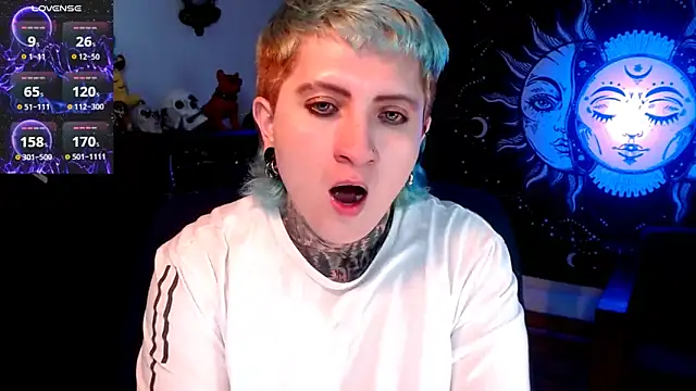 Marieblueeyes online show from March 2025 08:42:01 AM