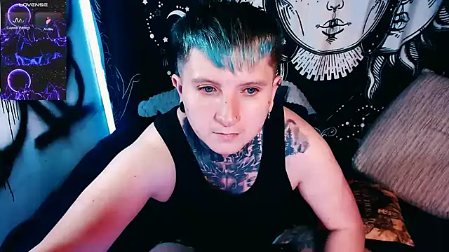Marieblueeyes online show from May 2026 02:25:02 AM
