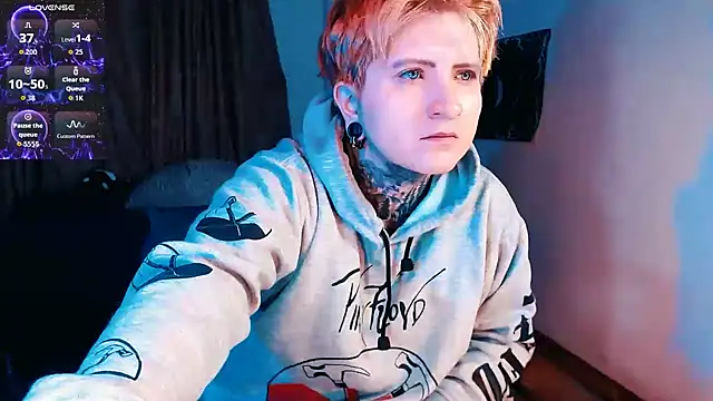 Marieblueeyes online show from November 2025 04:05:02 AM