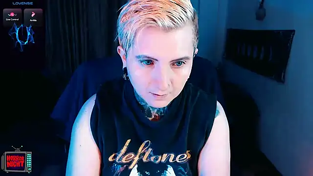 Marieblueeyes online show from December 2025 12:27:02 AM