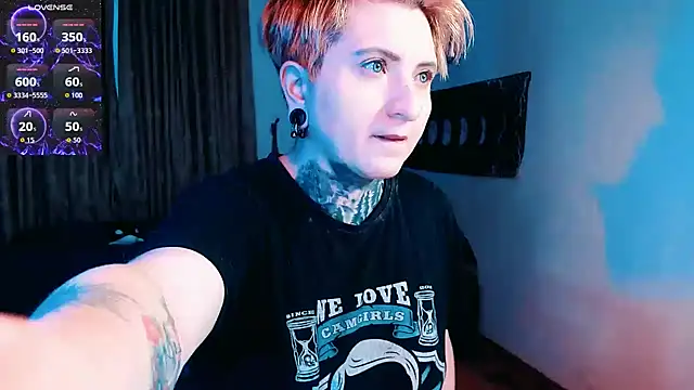 Marieblueeyes online show from November 2025 10:52:02 AM