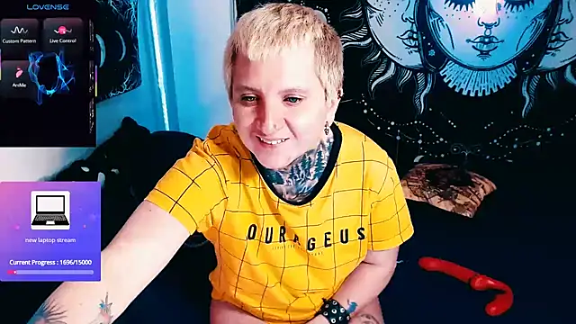 Marieblueeyes online show from February 2026 10:51:02 PM