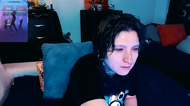 Marieblueeyes online show from October 2025 10:49:02 AM