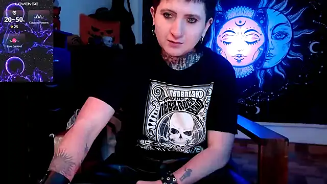 Marieblueeyes online show from March 2025 04:49:02 AM