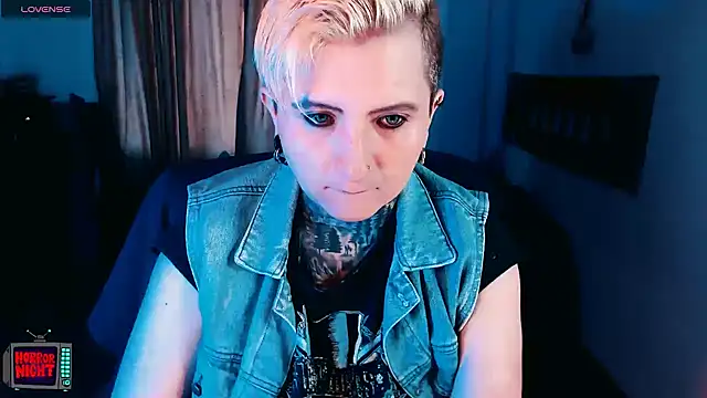 Marieblueeyes online show from December 2025 10:01:02 PM