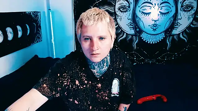 Marieblueeyes online show from February 2026 01:37:02 AM