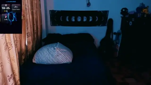 Marieblueeyes online show from October 2025 09:26:02 PM