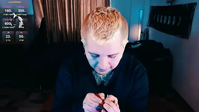 Marieblueeyes online show from January 2026 09:52:02 PM