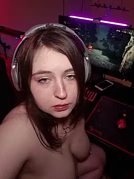 Yammy Yumi online show from June 2026 04:07:01 AM