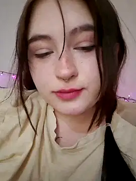 Snapshot of Yammy_Yumi chatting on February 2025 01:05:01 PM Yammy Yumi online show from February 2025 01:05:01 PM