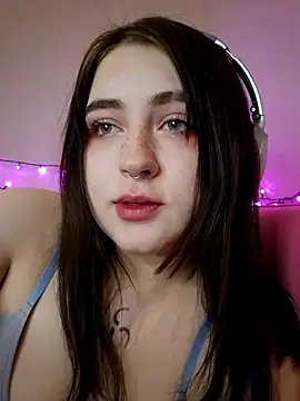 Snapshot of Yammy_Yumi chatting on January 2025 12:25:02 AM Yammy Yumi online show from January 2025 12:25:02 AM