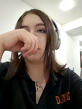 Snapshot of Yammy_Yumi chatting on October 2025 04:09:01 AM Yammy Yumi online show from October 2025 04:09:01 AM