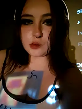 Yammy Yumi online show from November 2025 01:28:01 AM