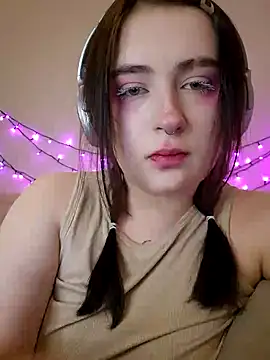 Snapshot of Yammy_Yumi chatting on January 2025 09:11:02 PM Yammy Yumi online show from January 2025 09:11:02 PM