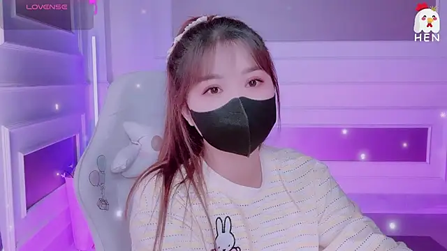 hen237 online show from April 2026 06:32:01 PM