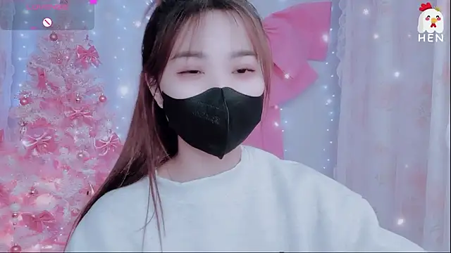 hen237 online show from December 2025 06:24:01 PM