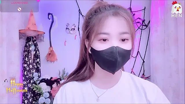 hen237 online show from November 2025 01:00:02 AM