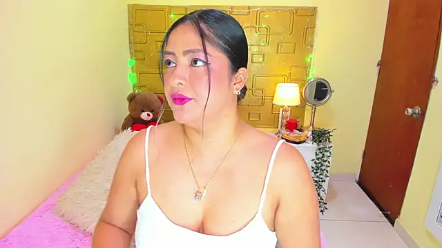 Julia Haye online show from December 2025 12:46:02 AM