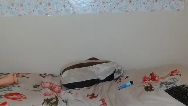 Snapshot of Nonelela chatting on November 2025 04:27:02 AM Nonelela online show from November 2025 04:27:02 AM