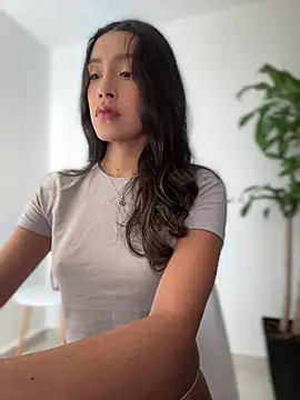 SelenaStone online show from January 2026 05:17:01 PM