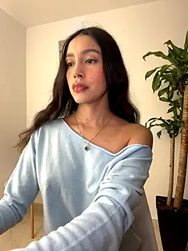 SelenaStone online show from November 2025 10:57:01 PM