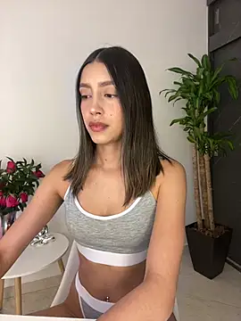 Snapshot of SelenaStone chatting on February 2025 11:36:01 PM SelenaStone online show from February 2025 11:36:01 PM