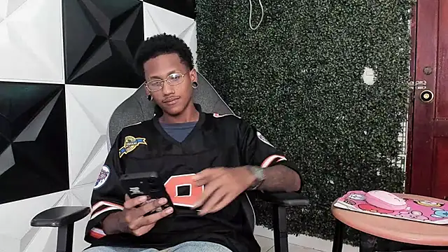 ManSant online show from April 2026 03:59:02 PM