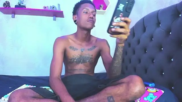 Snapshot of ManSant chatting on February 2026 06:29:02 PM ManSant online show from February 2026 06:29:02 PM