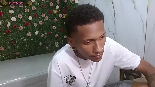 Snapshot of ManSant chatting on January 2026 07:09:01 PM ManSant online show from January 2026 07:09:01 PM