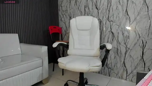 Snapshot of ManSant chatting on November 2025 02:38:01 PM ManSant online show from November 2025 02:38:01 PM