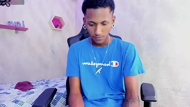 Snapshot of ManSant chatting on January 2026 03:38:01 PM ManSant online show from January 2026 03:38:01 PM