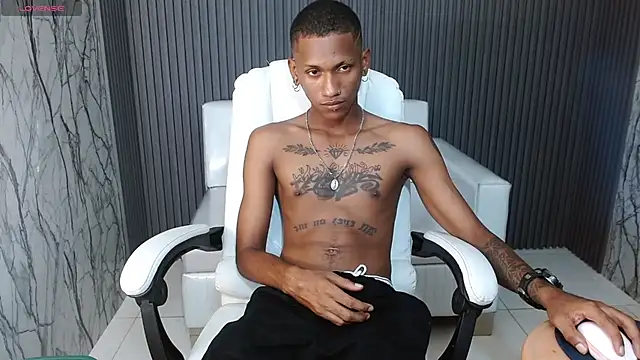 Snapshot of ManSant chatting on October 2025 03:35:01 PM ManSant online show from October 2025 03:35:01 PM