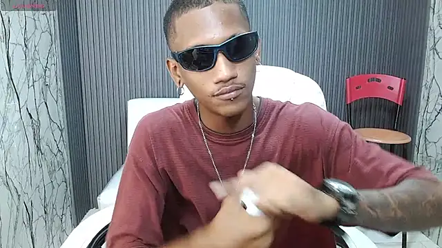 Snapshot of ManSant chatting on October 2025 03:11:01 PM ManSant online show from October 2025 03:11:01 PM