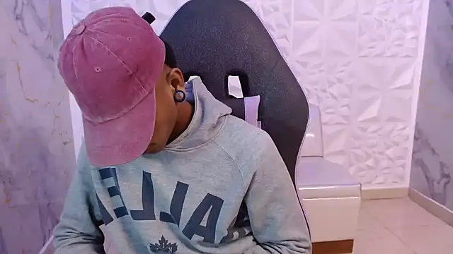 Snapshot of ManSant chatting on March 2026 05:24:02 PM ManSant online show from March 2026 05:24:02 PM