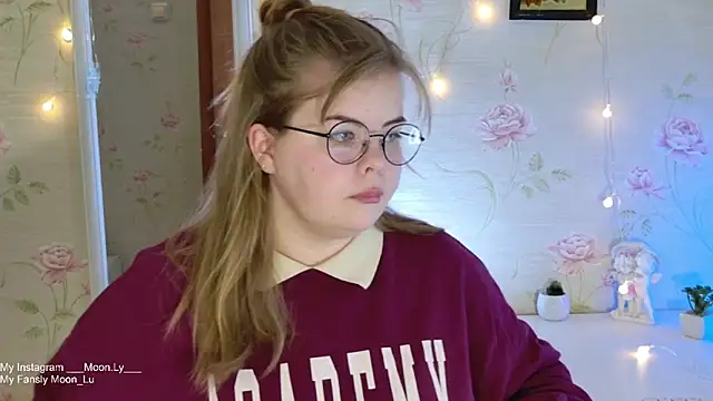 sinnamon  online show from October 2025 04:03:01 PM